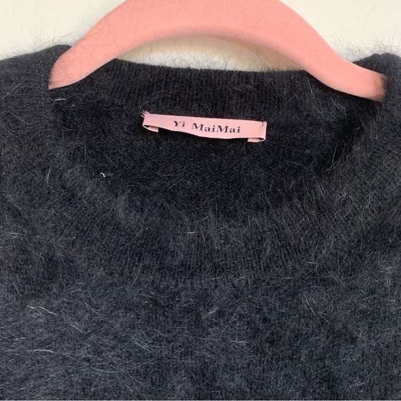 Angora Blend Black Fuzzy Gray Floral Circle Designer Inspired Tunic Sweater Sz 6 - Picture 4 of 9